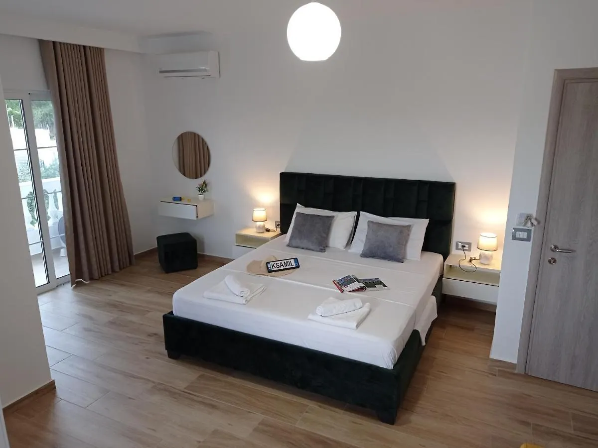 Vasiliu Boutique Hotel Ksamil 4*,