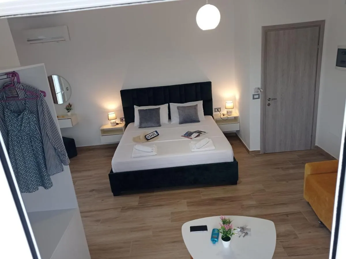 Vasiliu Boutique Hotel Ksamil 4*,